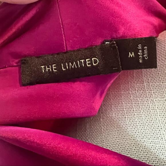 The Limited Pink satin tank. Size medium - Picture 6 of 6